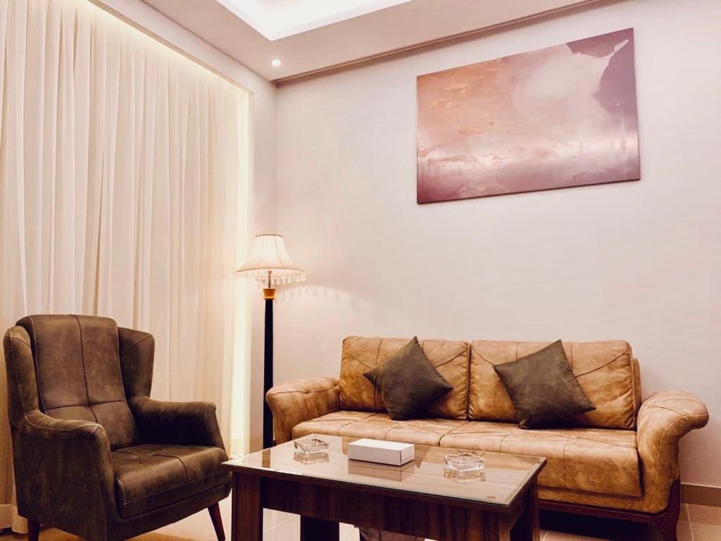 Platinum The First Hotell Medina Eksteriør bilde