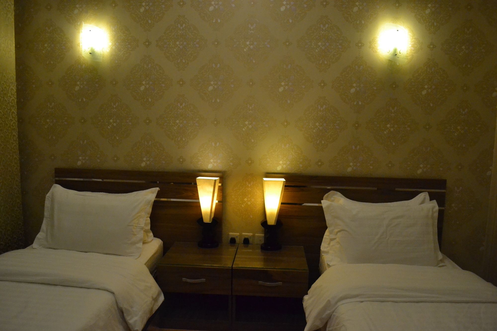 Platinum The First Hotell Medina Eksteriør bilde